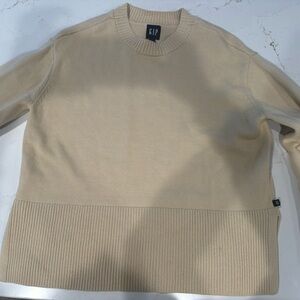 GAP Cream Sweater. Size L. Beautiful quality.  100% cotton.